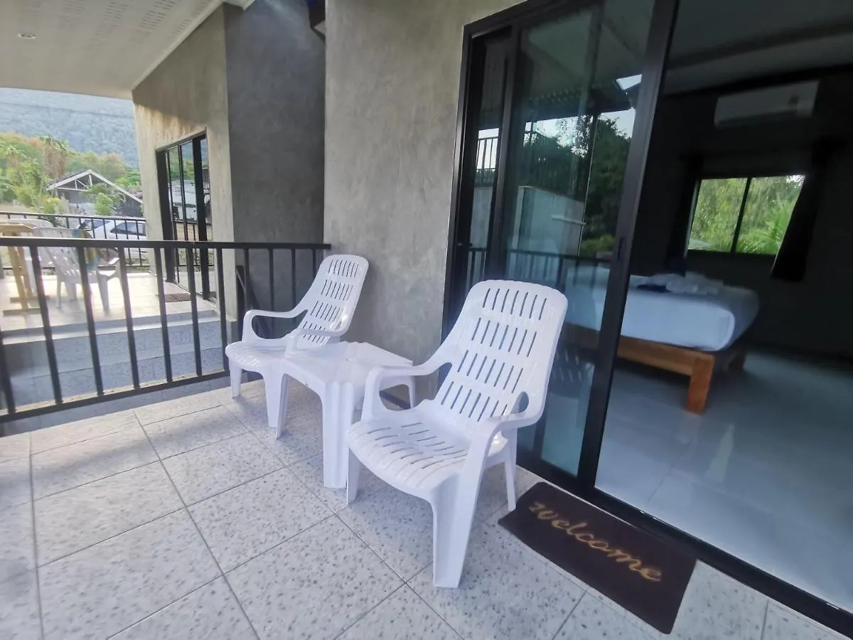 Resort Baan Chainarong Koh Lanta Thailand
