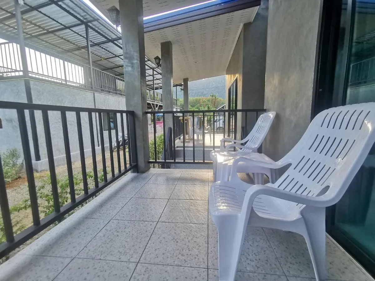 Baan Chainarong Ko Lanta